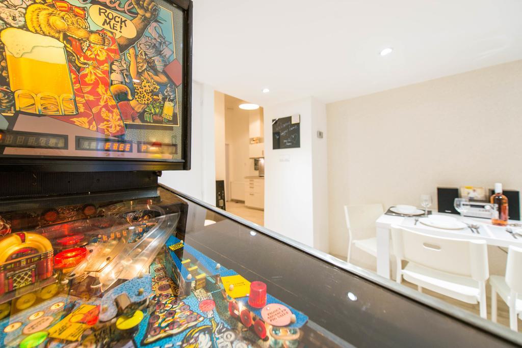 Happy Home Joy - Apartment With Free Pinball Machine Βουδαπέστη Εξωτερικό φωτογραφία